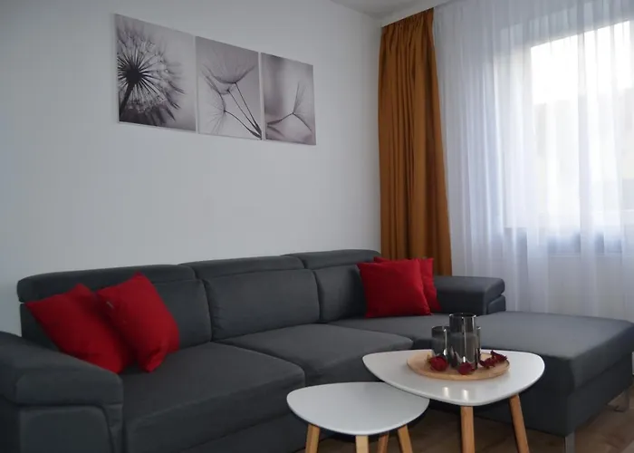 Cozy House With Garden Holiday home *