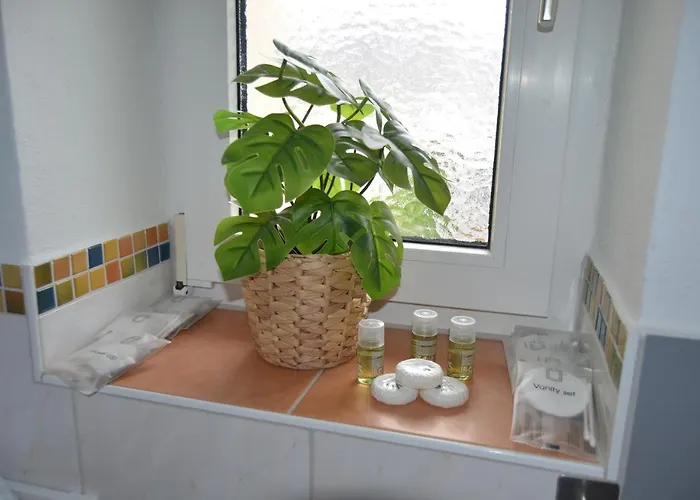 Cozy House With Garden *