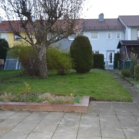 Ferienhaus Cozy House With Garden *